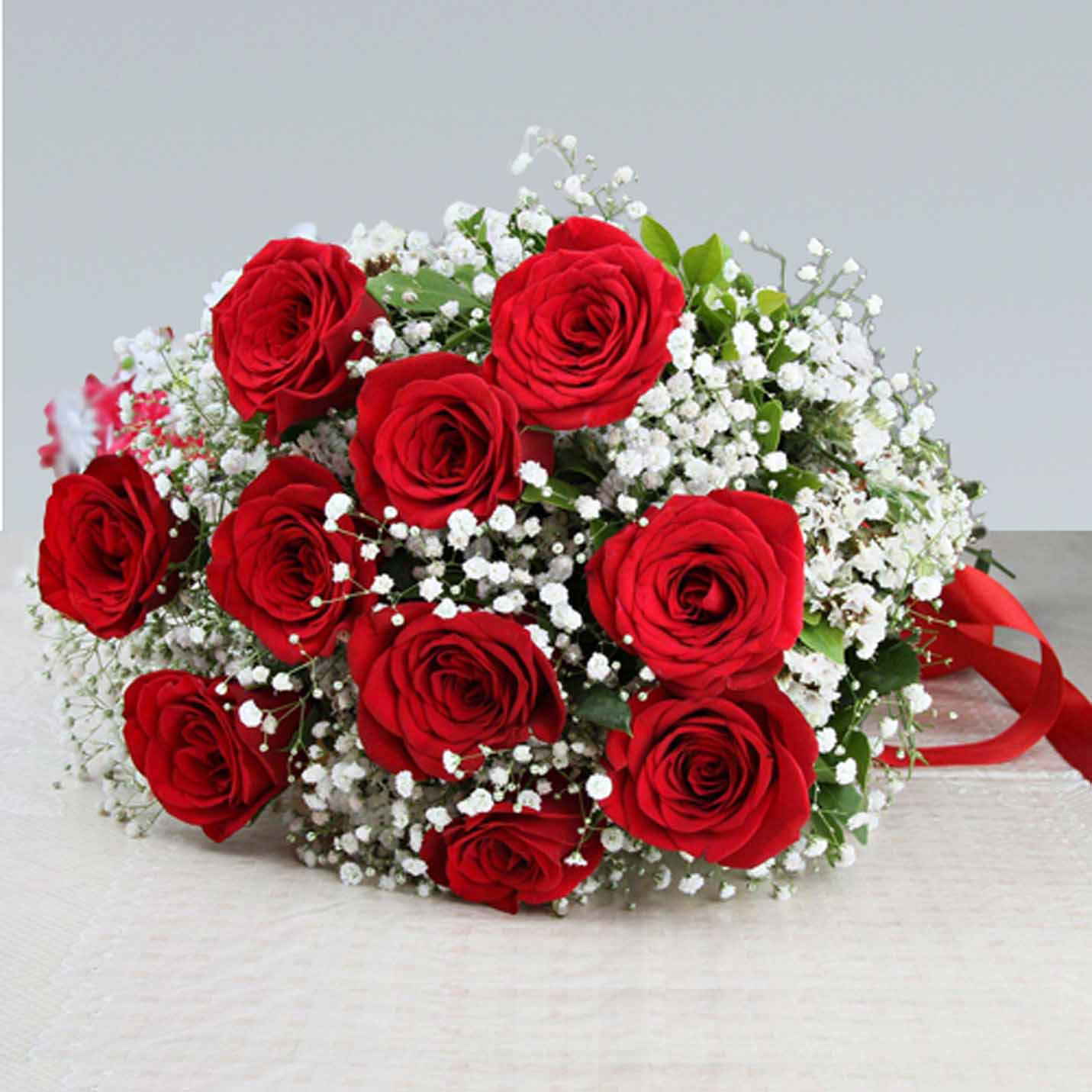 Online flowers delivery, Bouquet of Red Roses Presto