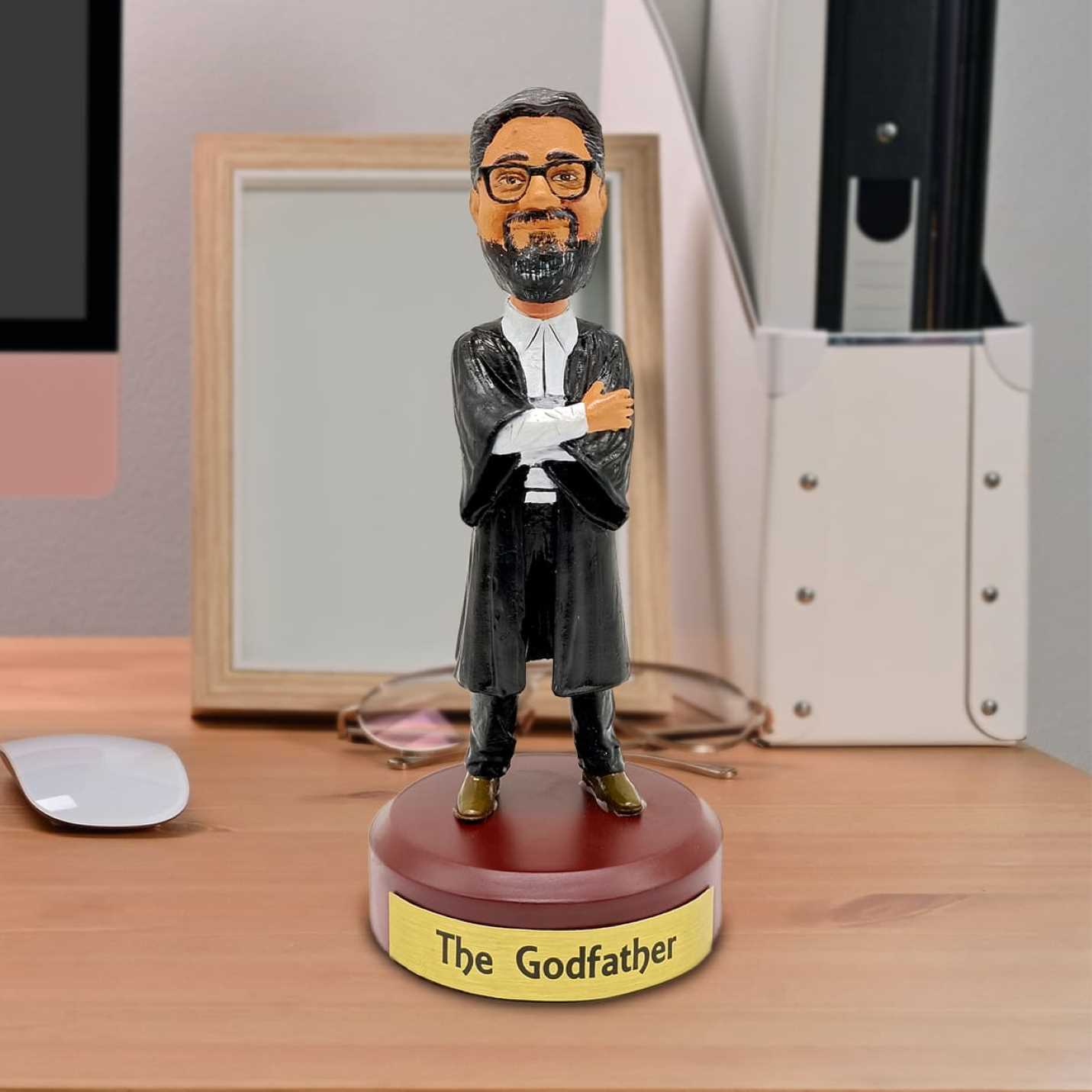 Bobblehead-Miniature-For-Male-Lawe