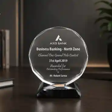 Rounded Crystal Award with Black Base ( Dia : 14cm)