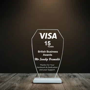 Supreme Economic Personalised Glass Memento