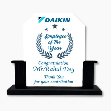 Custom-made tabletop Glass plaque for corporate occasions