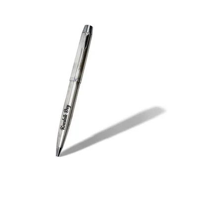 Engraved Logo & Premium Finish