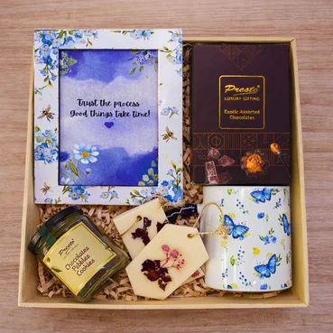 Bloom &amp; Bliss Gift Hamper