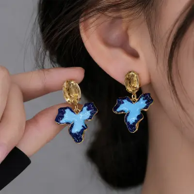 Trendy Ocean Bloom Blue Floral Earrings